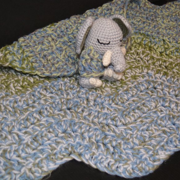 Handmade Crochet Knit Elephant Baby Lovey Blanket gray security plush toy - Picture 3 of 10